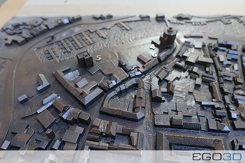 EGO3D_Detail_des_fertigen_Bronzestadtmodells_Eckernfördes